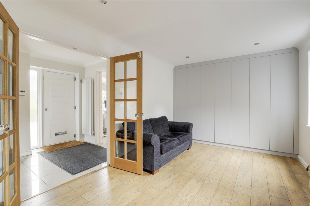 Cranberry Close, West Bridgford, Nottinghamshire, NG2 7TQ