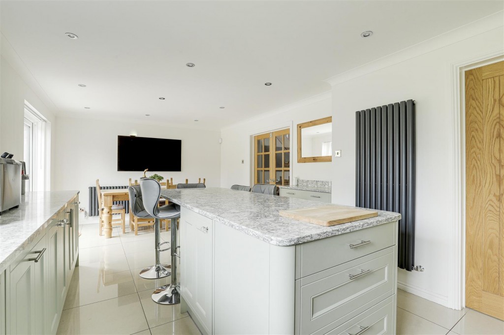 Cranberry Close, West Bridgford, Nottinghamshire, NG2 7TQ