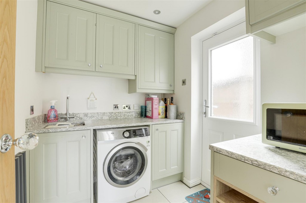 Cranberry Close, West Bridgford, Nottinghamshire, NG2 7TQ
