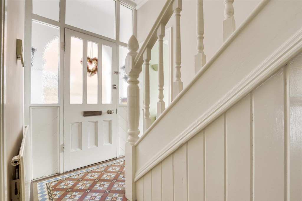 Lady Bay Road, West Bridgford, Nottinghamshire, NG2 5BJ