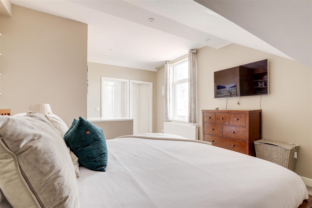Lady Bay Road, West Bridgford, Nottinghamshire, NG2 5BJ
