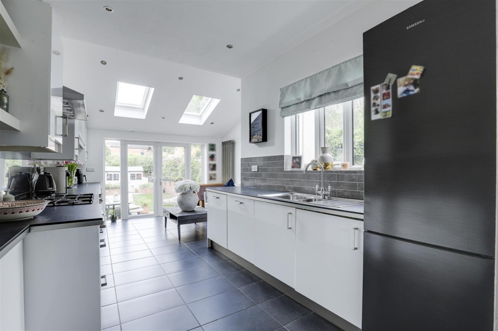 Lady Bay Road, West Bridgford, Nottinghamshire, NG2 5BJ
