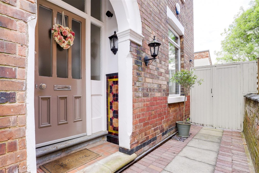 Lady Bay Road, West Bridgford, Nottinghamshire, NG2 5BJ
