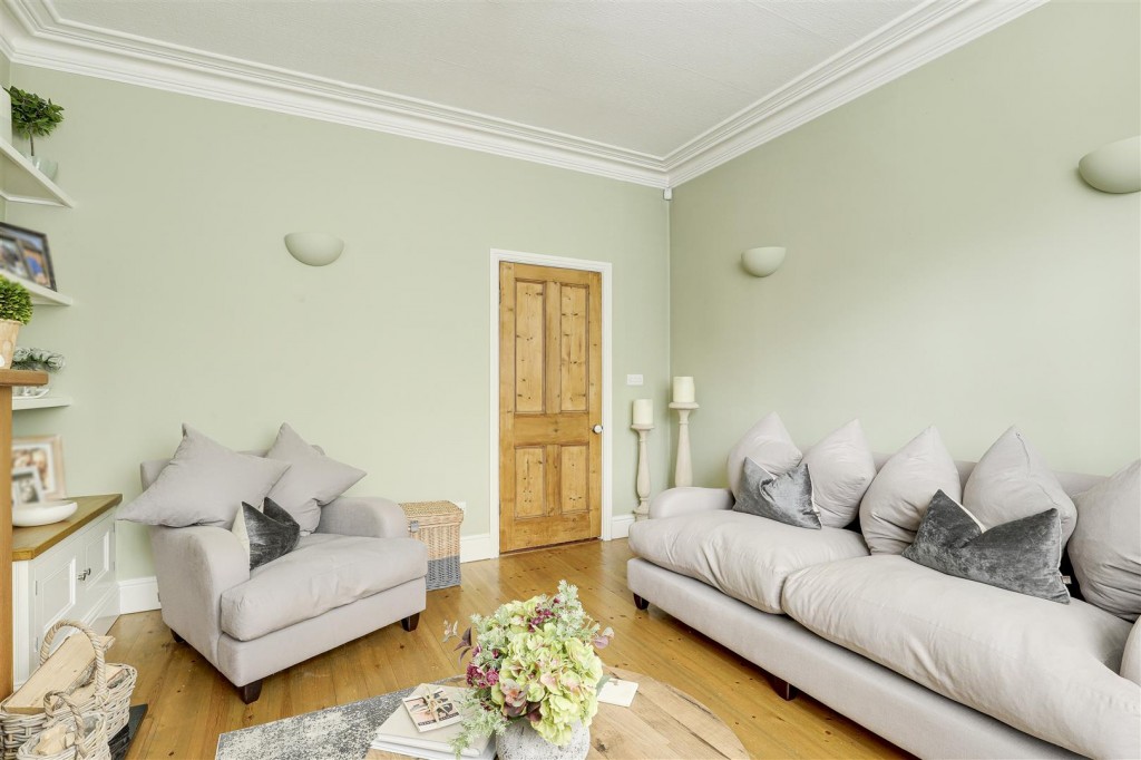 Lady Bay Road, West Bridgford, Nottinghamshire, NG2 5BJ