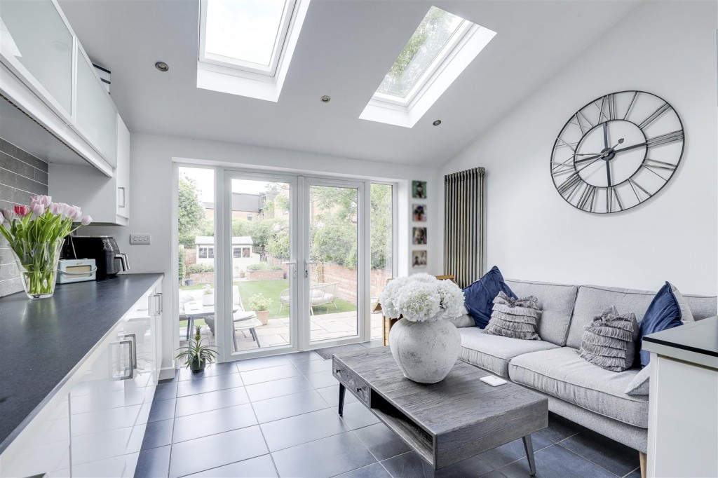 Lady Bay Road, West Bridgford, Nottinghamshire, NG2 5BJ