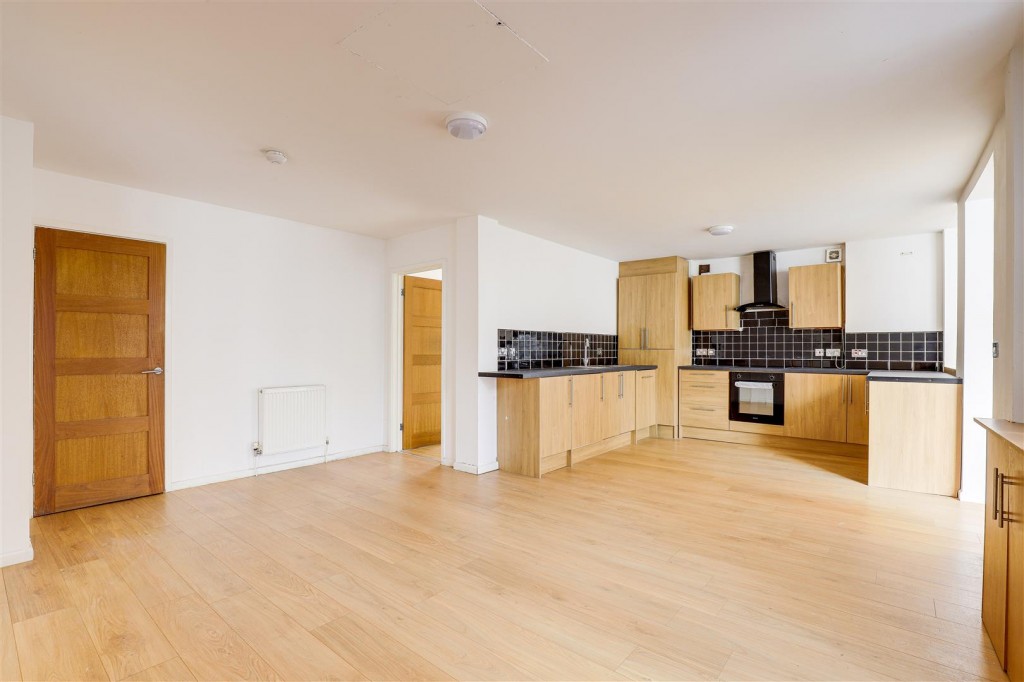 Hucknall Road, Sherwood, Nottinghamshire, NG5 1FG