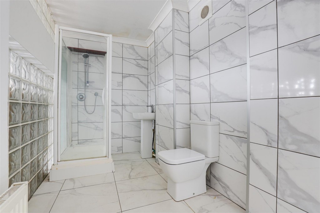 Hucknall Road, Sherwood, Nottinghamshire, NG5 1FG