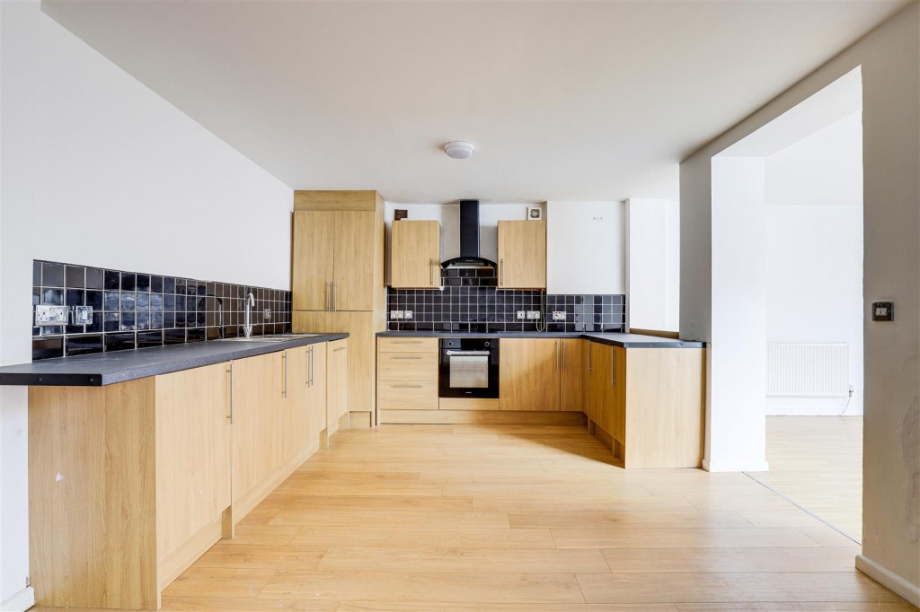 Hucknall Road, Sherwood, Nottinghamshire, NG5 1FG
