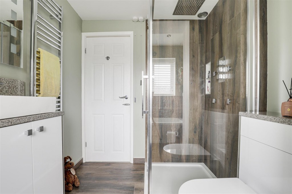 Walk Mill Drive, Hucknall, Nottinghamshire, NG15 8BY