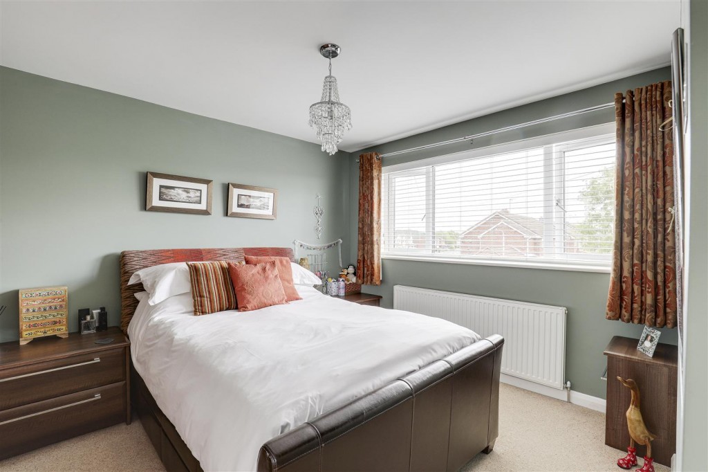 Walk Mill Drive, Hucknall, Nottinghamshire, NG15 8BY