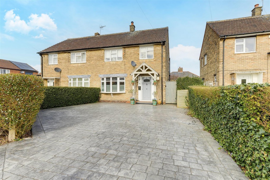 Abbots Close, Daybrook, Nottinghamshire, NG5 6AU