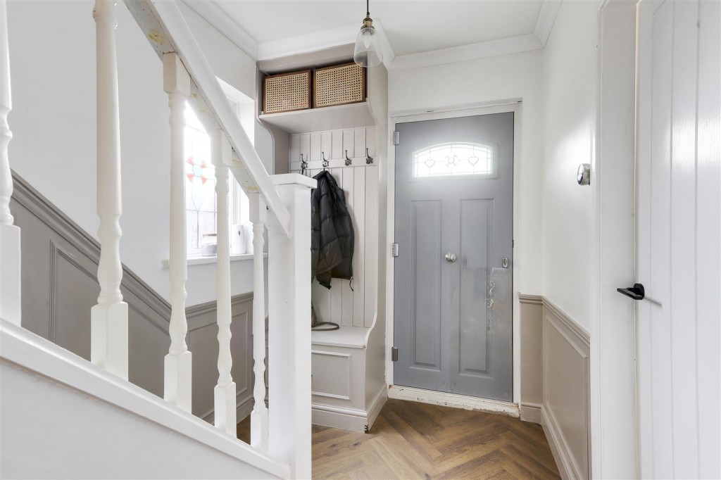 Abbots Close, Daybrook, Nottinghamshire, NG5 6AU