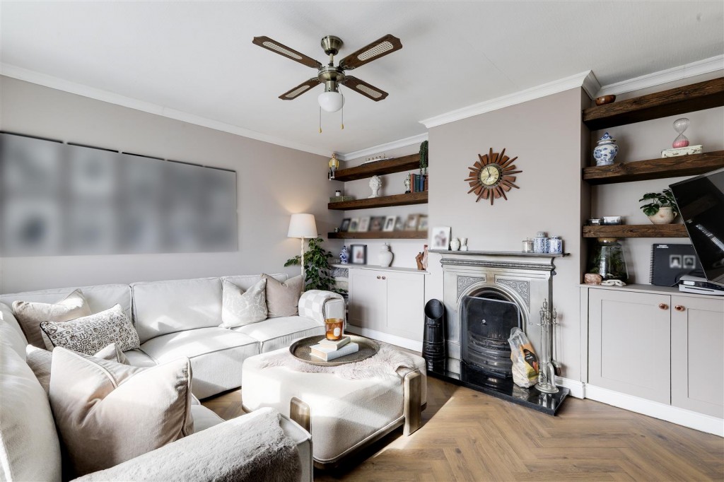 Abbots Close, Daybrook, Nottinghamshire, NG5 6AU
