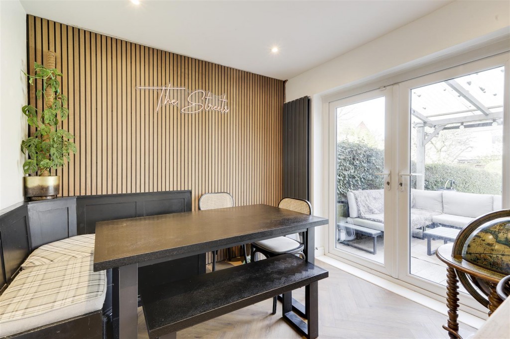 Abbots Close, Daybrook, Nottinghamshire, NG5 6AU