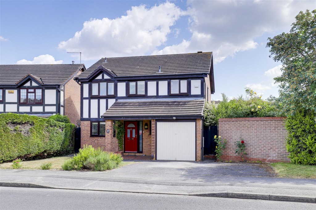 Killerton Park Drive, West Bridgford, Nottinghamshire, NG2 7BS