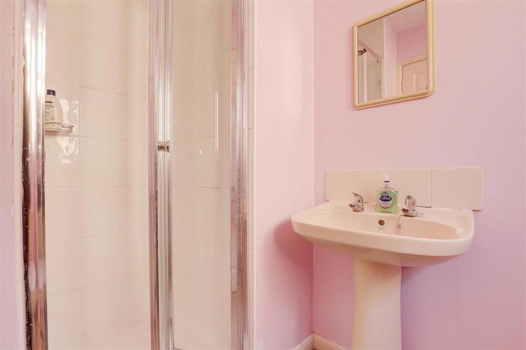 Killerton Park Drive, West Bridgford, Nottinghamshire, NG2 7BS