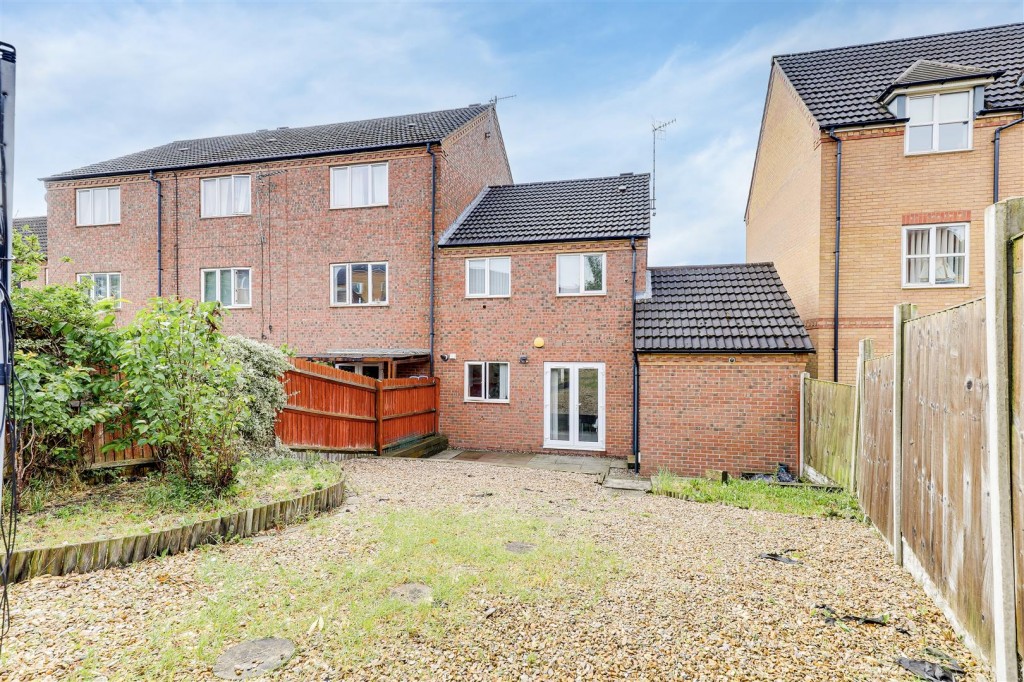 Edmonstone Crescent, Bestwood, Nottinghamshire, NG5 5UW