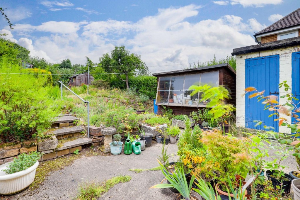 Bridle Road, Bramcote, Nottinghamshire, NG9 3DH