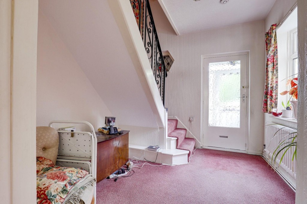Bridle Road, Bramcote, Nottinghamshire, NG9 3DH