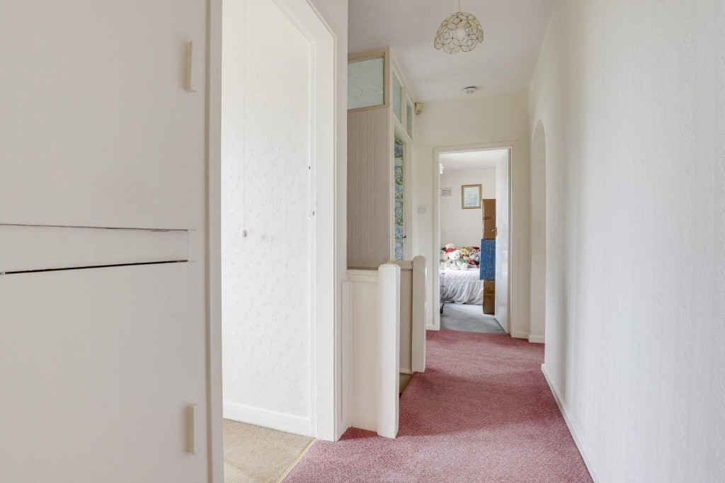 Bridle Road, Bramcote, Nottinghamshire, NG9 3DH
