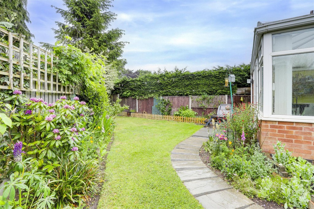 Eskdale Close, Long Eaton, Derbyshire, NG10 3LQ
