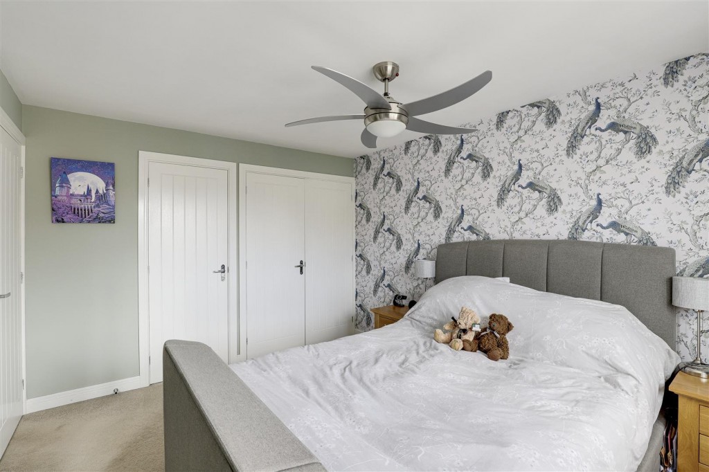 Chalfont Drive, Nottingham, Nottinghamshire, NG8 3LT