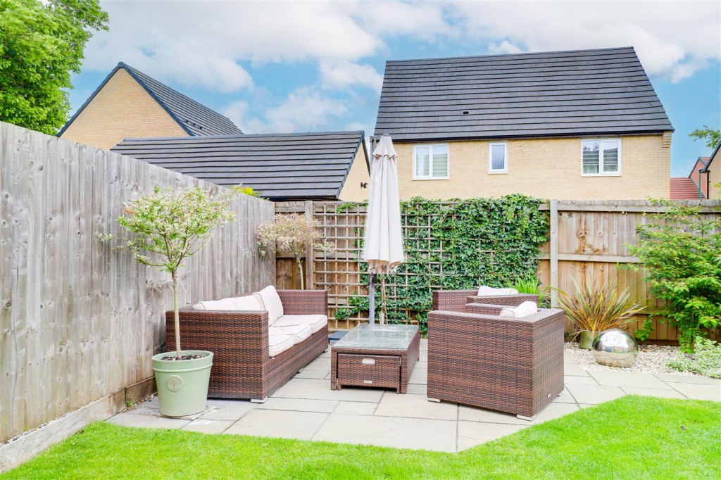 Chalfont Drive, Nottingham, Nottinghamshire, NG8 3LT