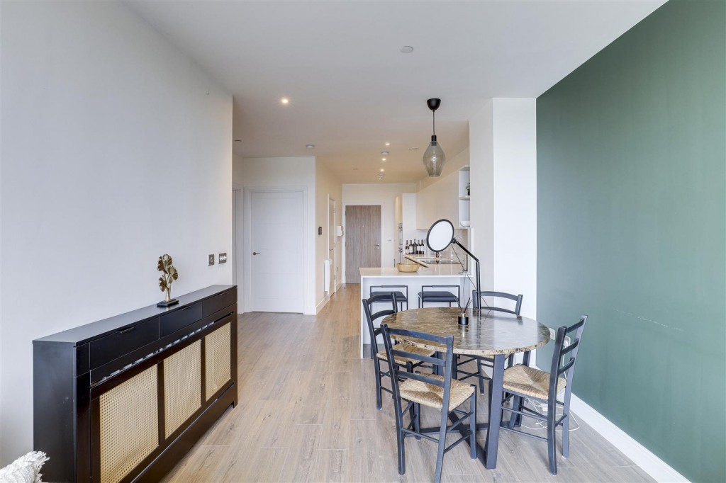 Pavilion Road, West Bridgford, Nottinghamshire, NG2 5PJ