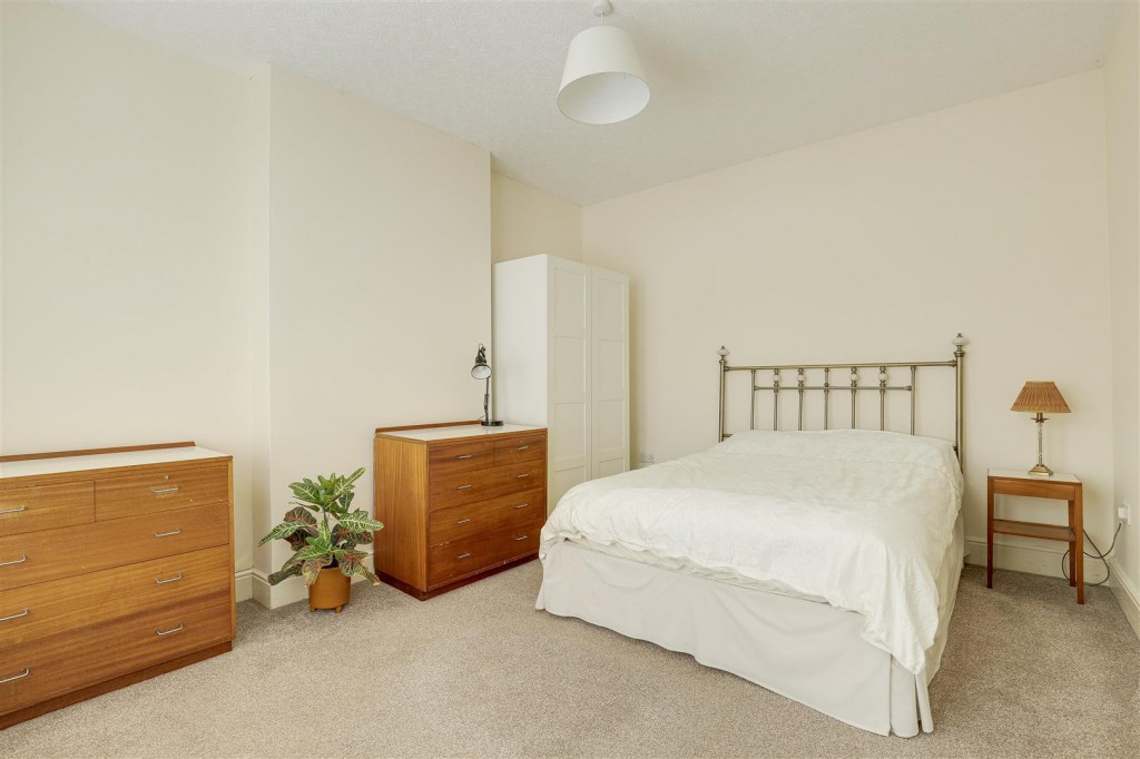 Charlton Avenue, Long Eaton, Derbyshire, NG10 2BX