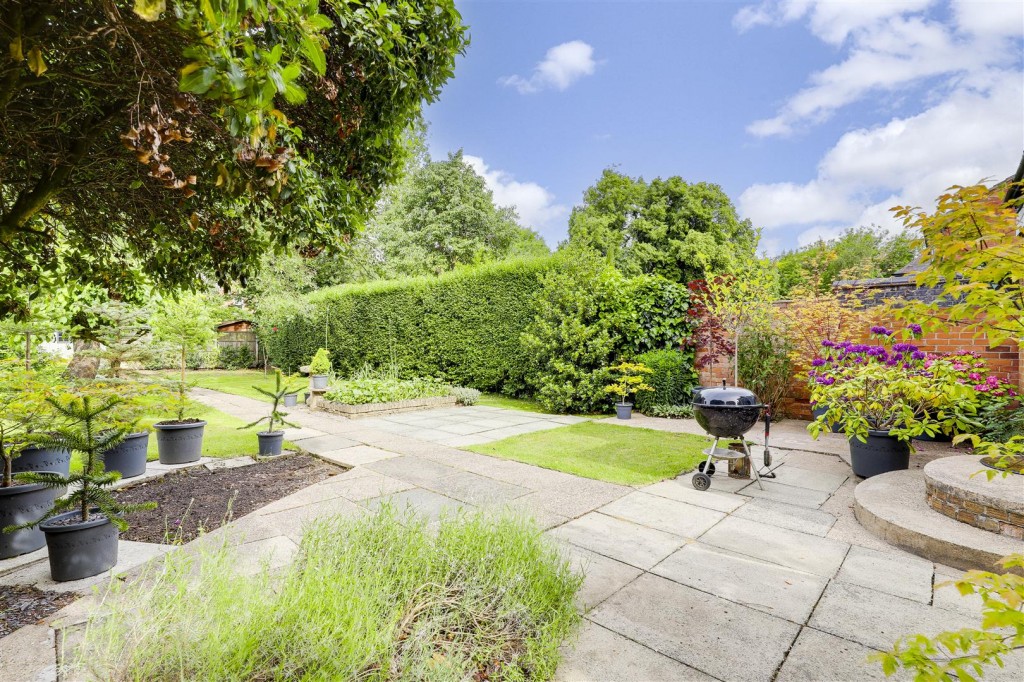 Charlton Avenue, Long Eaton, Derbyshire, NG10 2BX