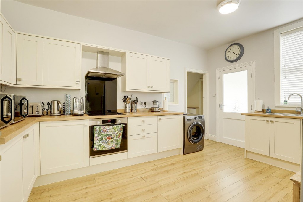 Charlton Avenue, Long Eaton, Derbyshire, NG10 2BX