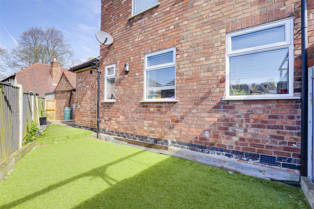 Breckhill Road, Woodthorpe, Nottinghamshire, NG5 4GP