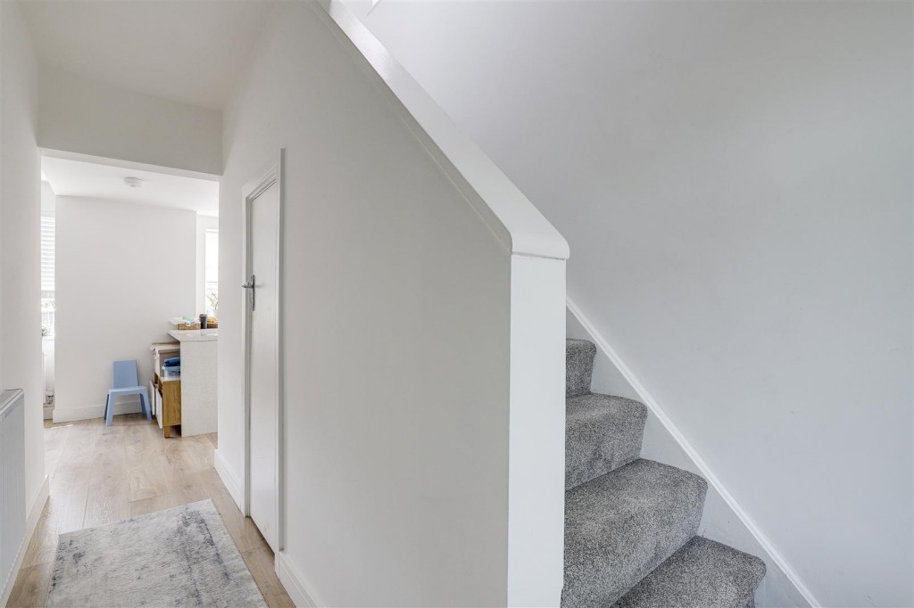 Breckhill Road, Woodthorpe, Nottinghamshire, NG5 4GP