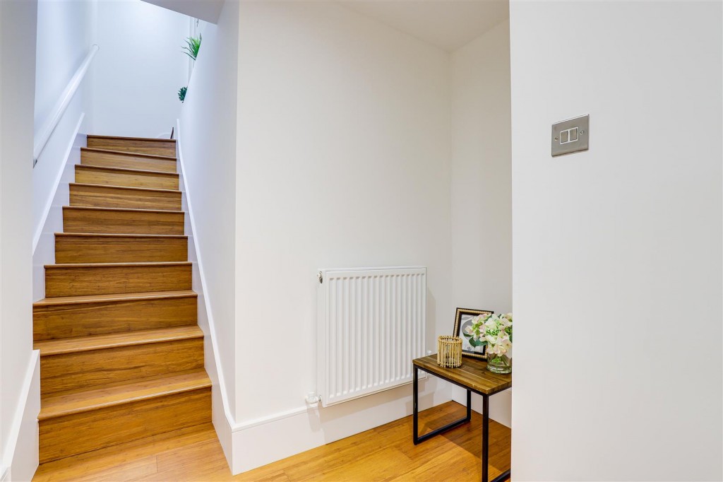 Mapperley Road, Mapperley Park, Nottinghamshire, NG3 5AS