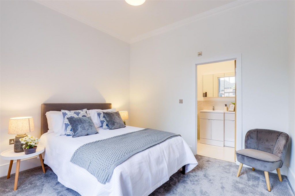 Mapperley Road, Mapperley Park, Nottinghamshire, NG3 5AS