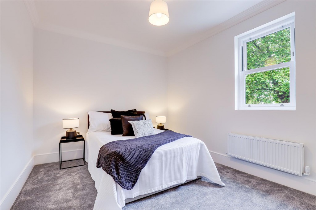Mapperley Road, Mapperley Park, Nottinghamshire, NG3 5AS