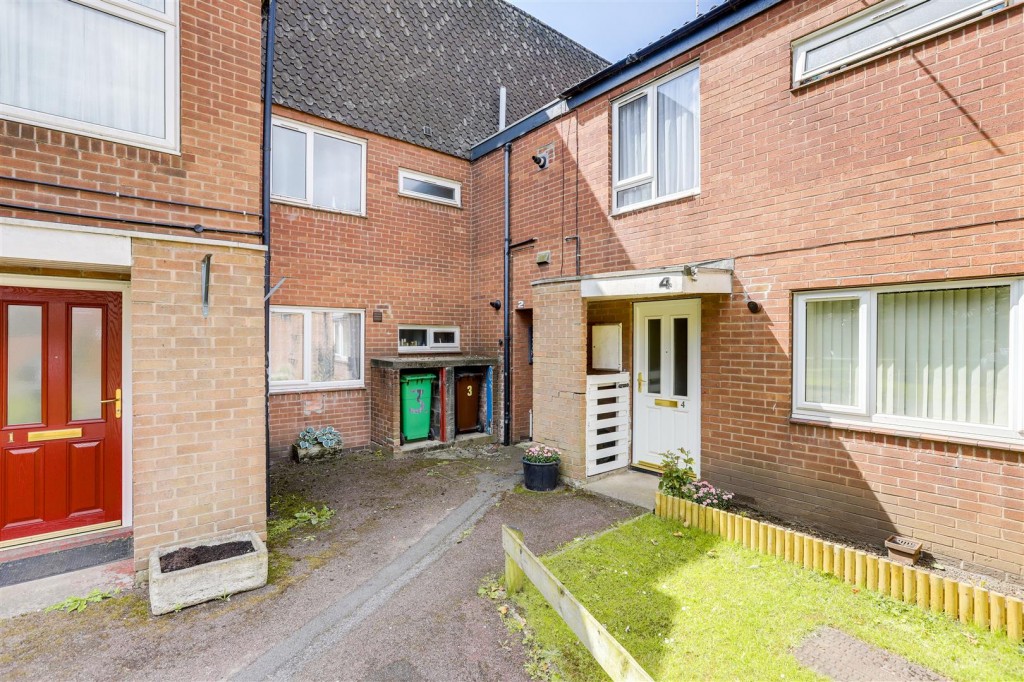 St. Saviours Gardens, Nottinghamshire, NG2 3LH
