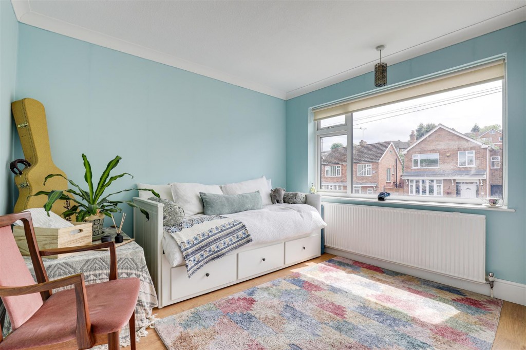 Southcliffe Road, Carlton, Nottinghamshire, NG4 1ES