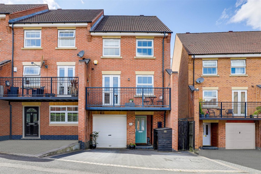 Swifts View, Kirkby-In-Ashfield, Nottinghamshire, NG17 9DX