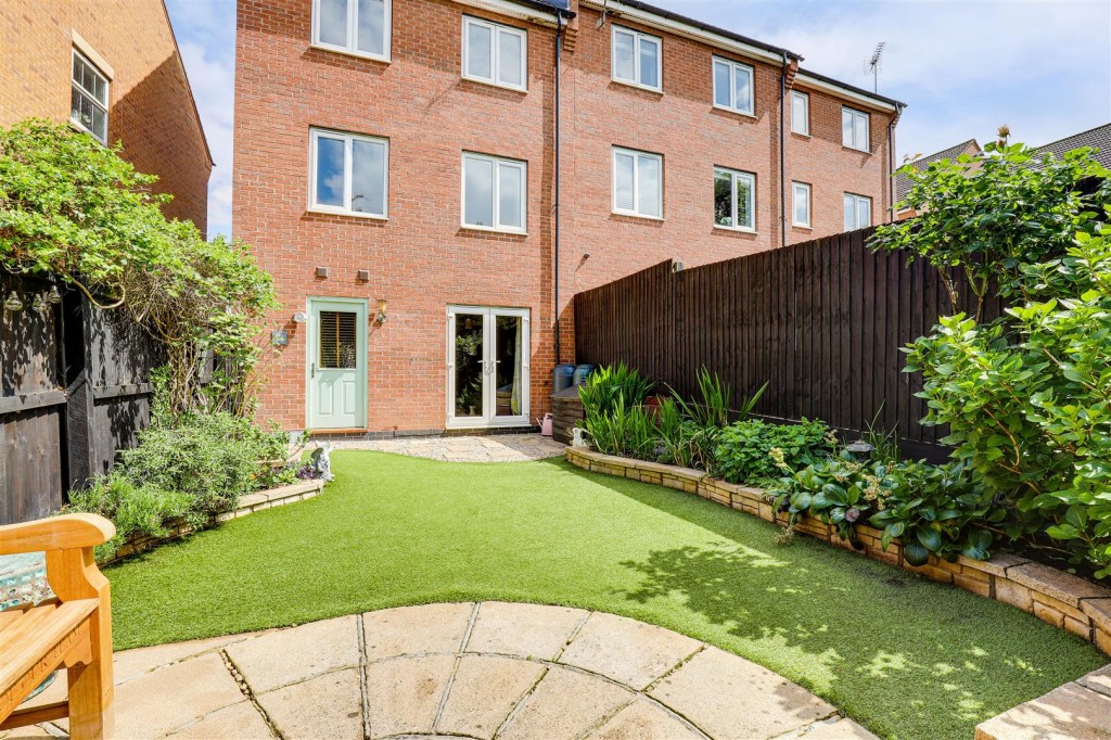 Swifts View, Kirkby-In-Ashfield, Nottinghamshire, NG17 9DX
