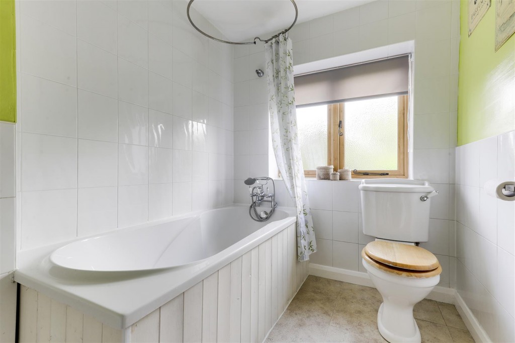 Salmon Lane, Annesley Woodhouse, Nottinghamshire, NG17 9HB