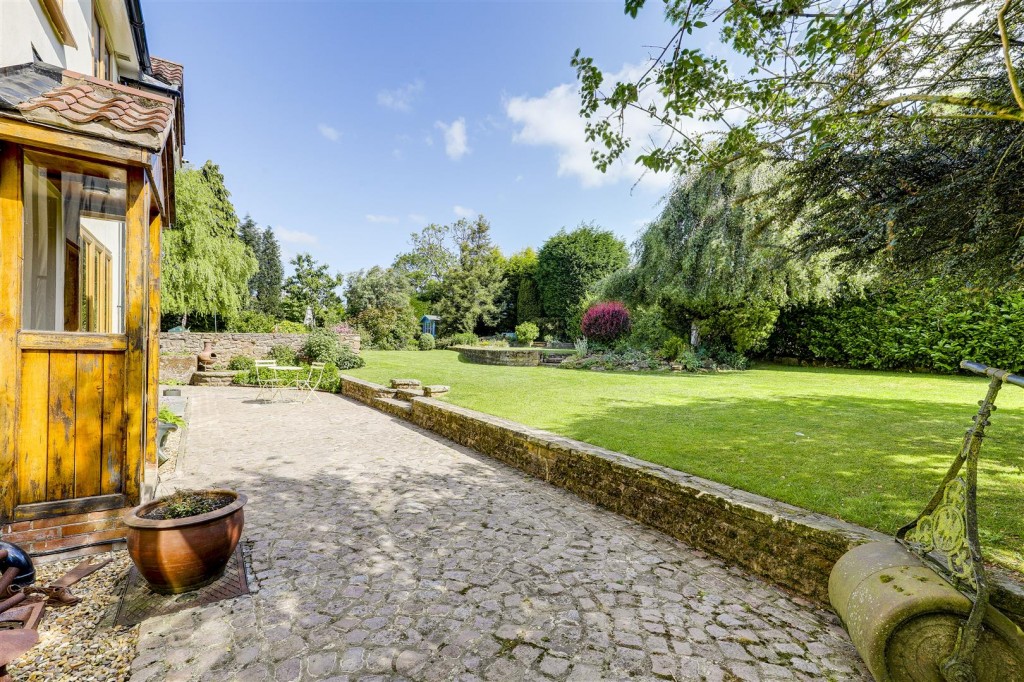 Salmon Lane, Annesley Woodhouse, Nottinghamshire, NG17 9HB