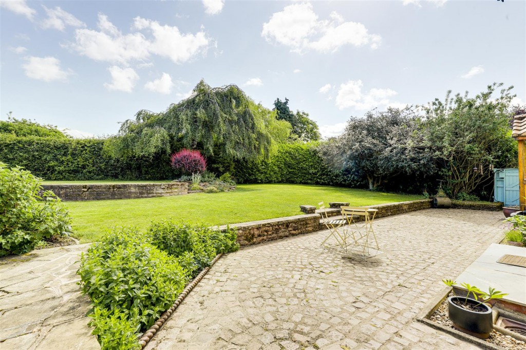 Salmon Lane, Annesley Woodhouse, Nottinghamshire, NG17 9HB