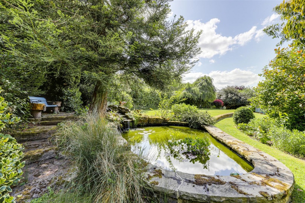 Salmon Lane, Annesley Woodhouse, Nottinghamshire, NG17 9HB