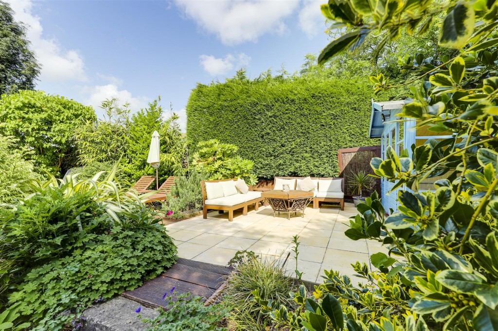 Salmon Lane, Annesley Woodhouse, Nottinghamshire, NG17 9HB