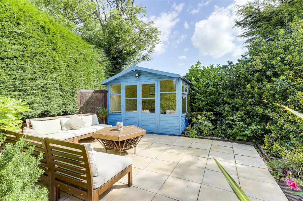Salmon Lane, Annesley Woodhouse, Nottinghamshire, NG17 9HB
