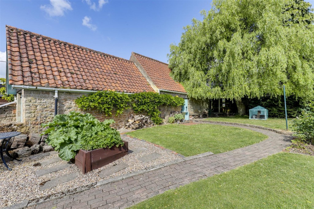Salmon Lane, Annesley Woodhouse, Nottinghamshire, NG17 9HB