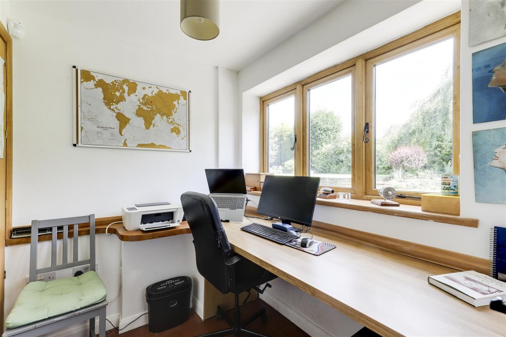 Salmon Lane, Annesley Woodhouse, Nottinghamshire, NG17 9HB