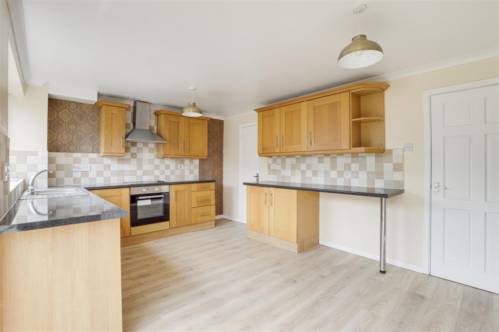 Christchurch Road, Hucknall, Nottinghamshire, NG15 6SB