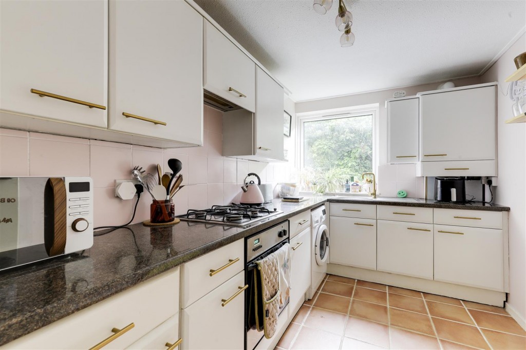 Redcliffe Road, Mapperley Park, Nottinghamshire, NG3 5AW
